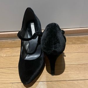 Banana Republic Mary Jane velvet pumps